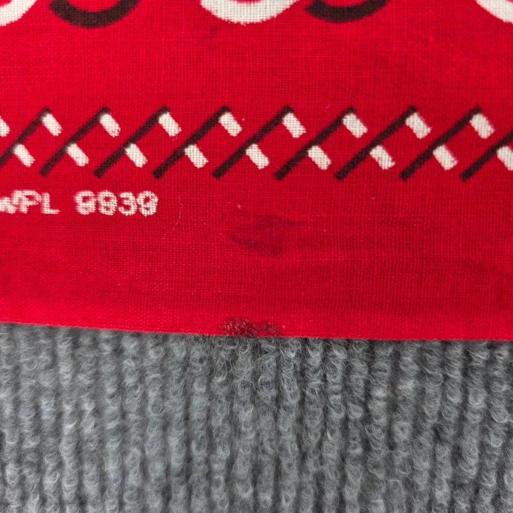 Vintage Red Cotton Bandana WPL 9939 Interlocking Geometric Chain Link 16.5 in